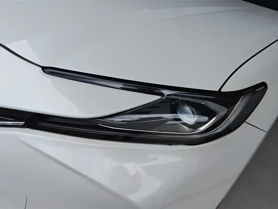 Toyota Camry 2024 из CN, фото 2