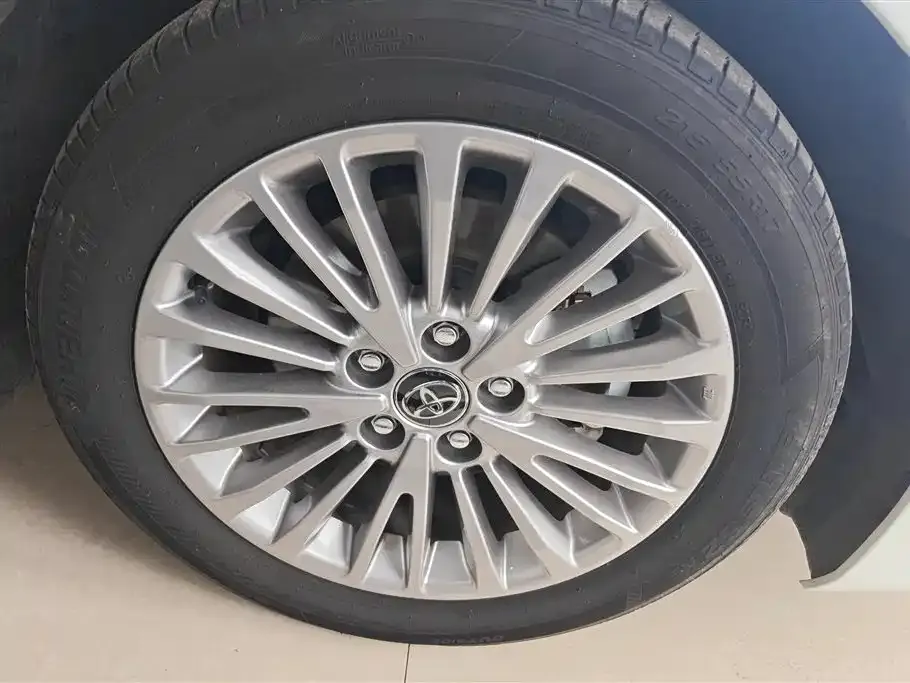 Toyota Camry 2024 из CN, фото 4