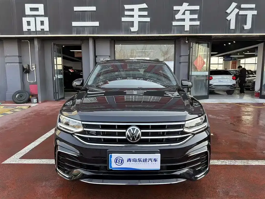 Volkswagen Tiguan L — фото 4