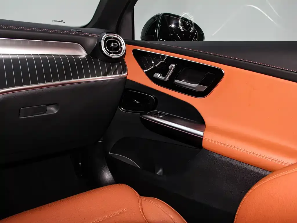 Mercedes-Benz GLC 2024 из CN, фото 8
