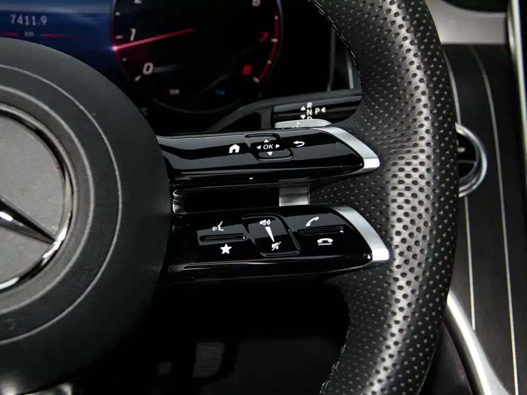 Mercedes-Benz GLC 2024 из CN, фото 2