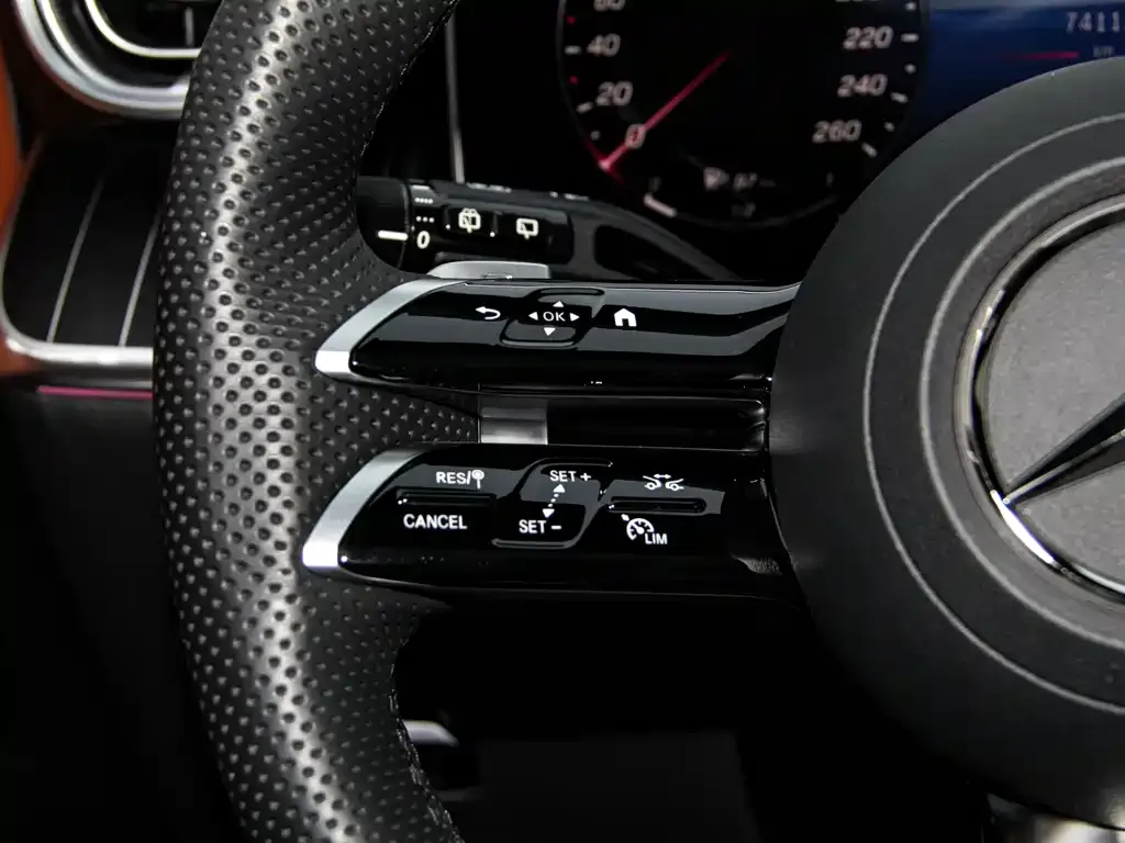 Mercedes-Benz GLC 2024 из CN, фото 5