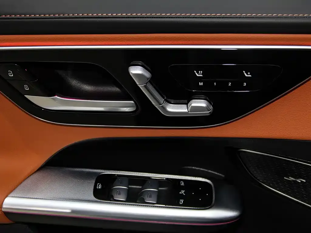 Mercedes-Benz GLC 2024 из CN, фото 9