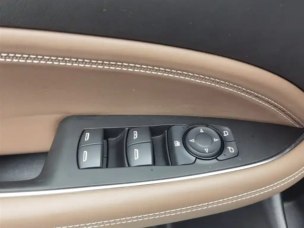 Buick Regal — фото 8
