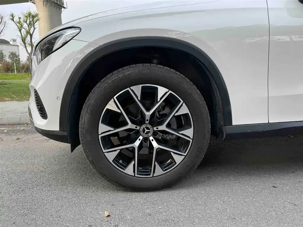 Mercedes-Benz GLC — фото 3