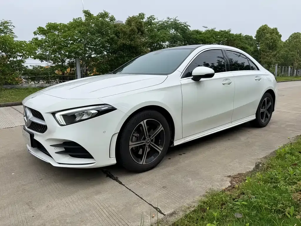 Mercedes-Benz A-Class — фото 1
