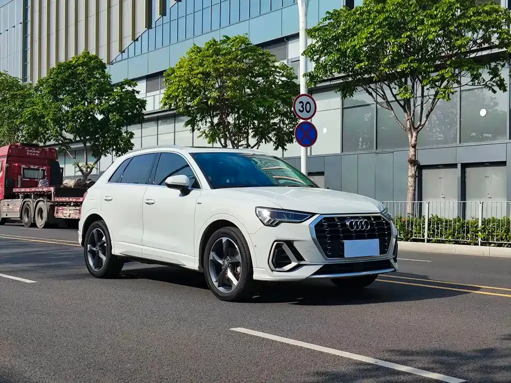 Audi Q3 2021 из CN, фото 8