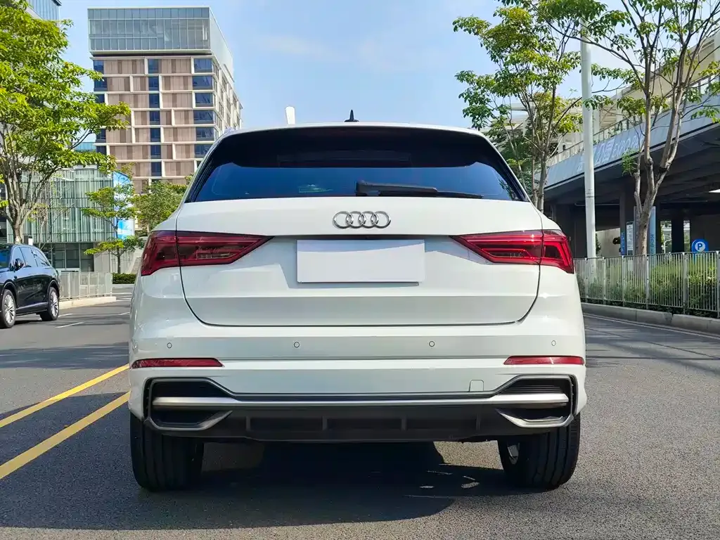 Audi Q3 2021 из CN, фото 4