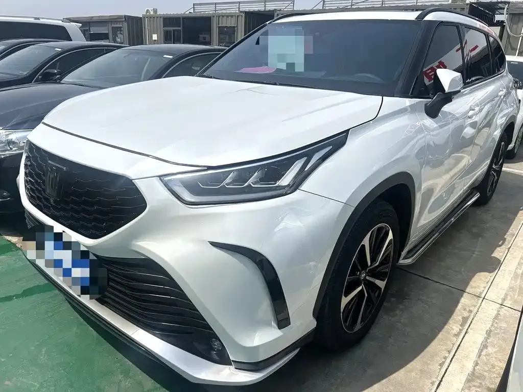Toyota Crown Kluger