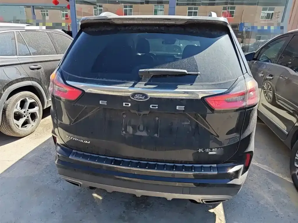 Ford Edge — фото 8
