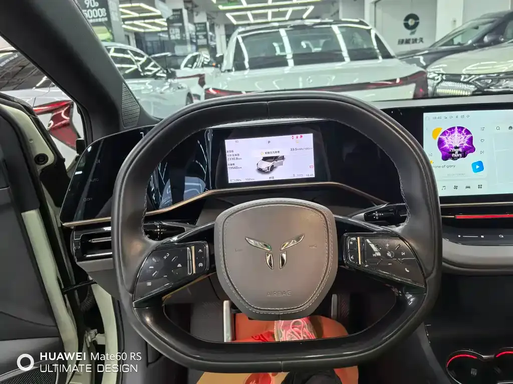 Hongqi EH7 2024 из CN, фото 10