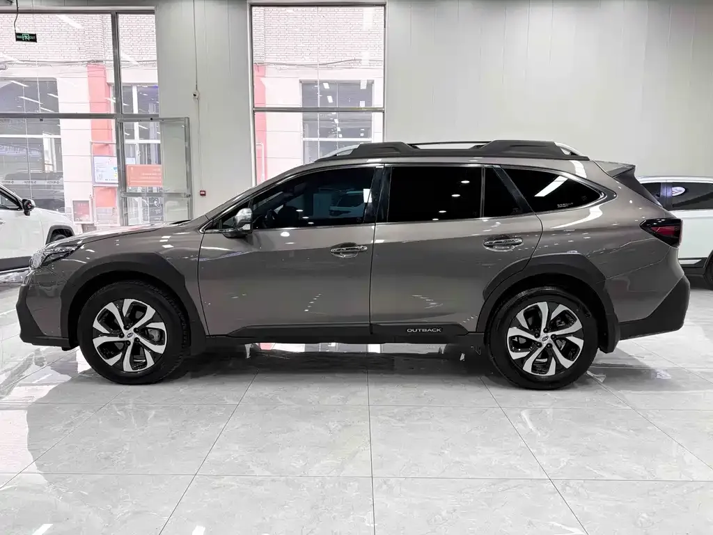 Subaru Outback 2021 из CN, фото 3