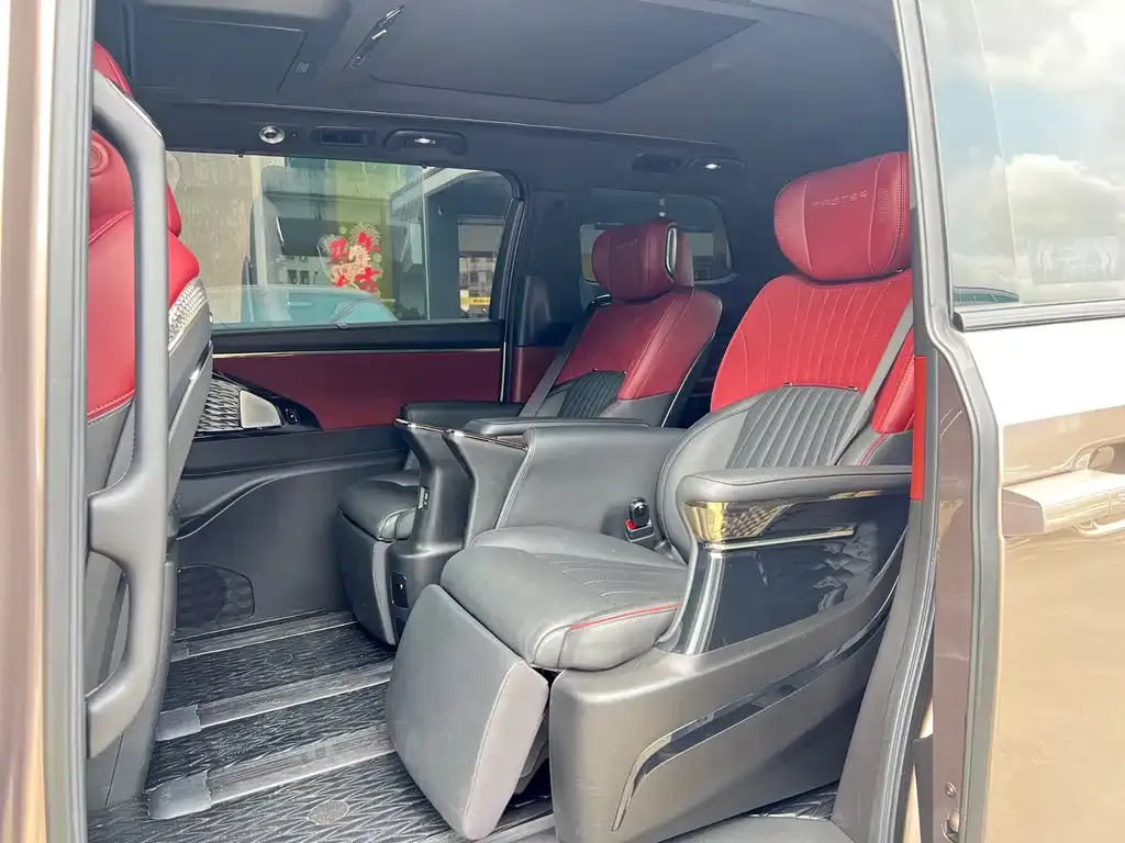 GAC Motor Trumpchi M8 — фото 2