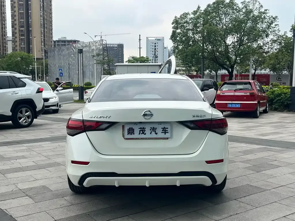 Nissan Sylphy — фото 10