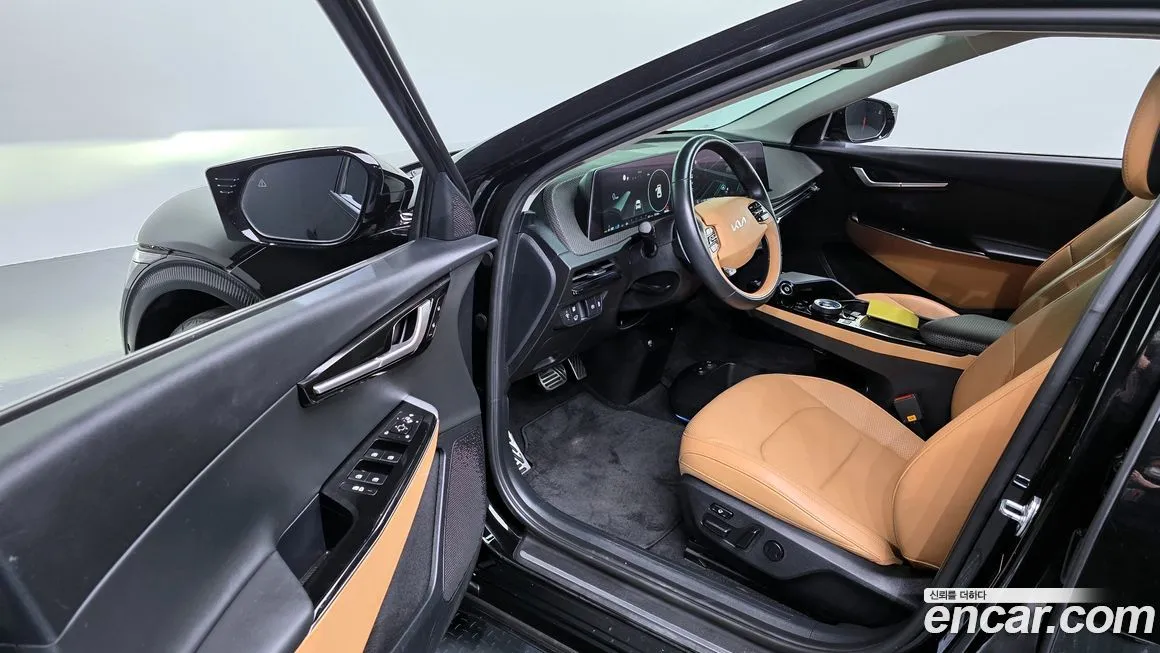 Kia EV6 — фото 9