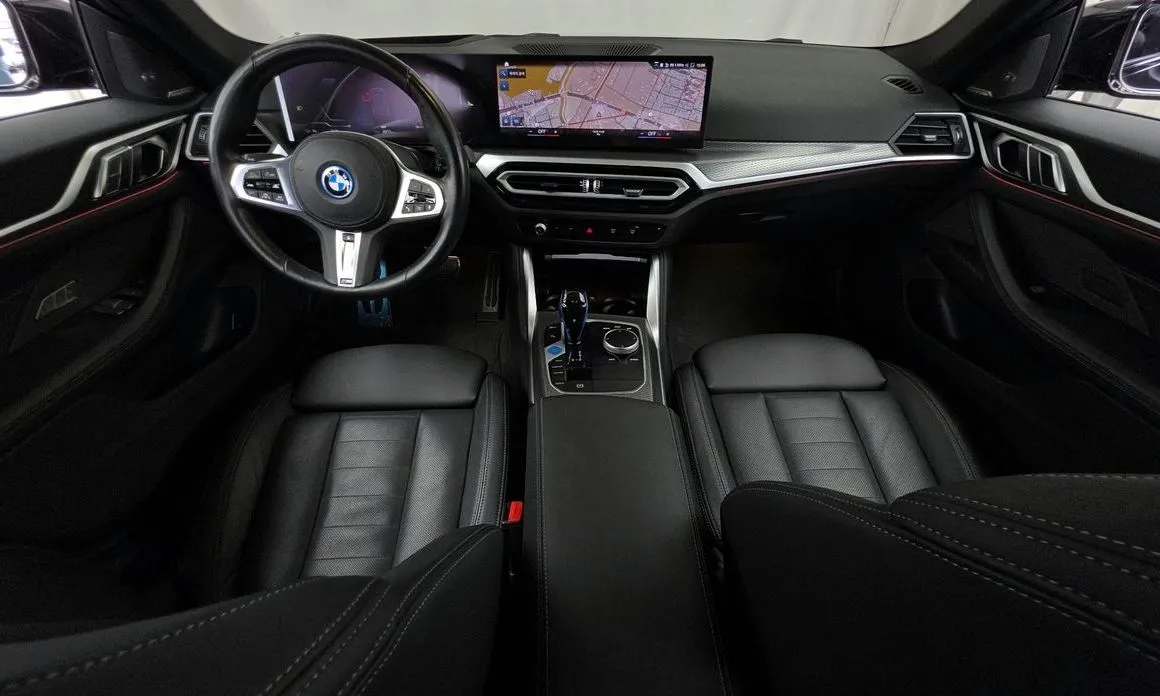 BMW i4 — фото 9