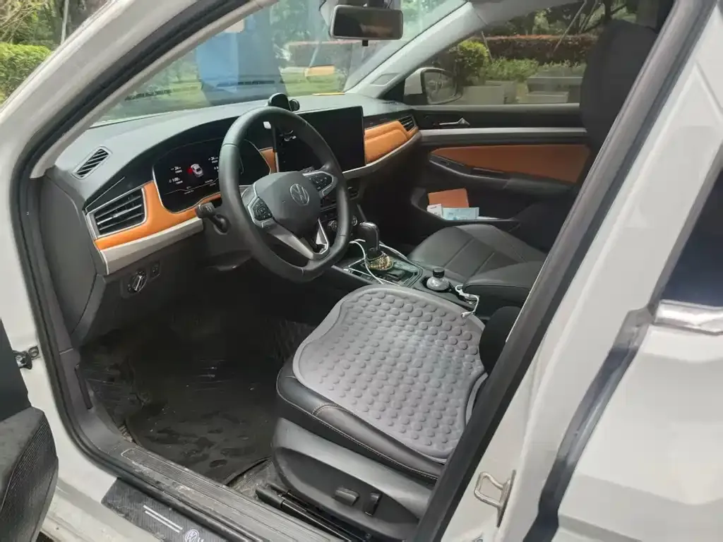 Volkswagen Bora 2022 из CN, фото 3