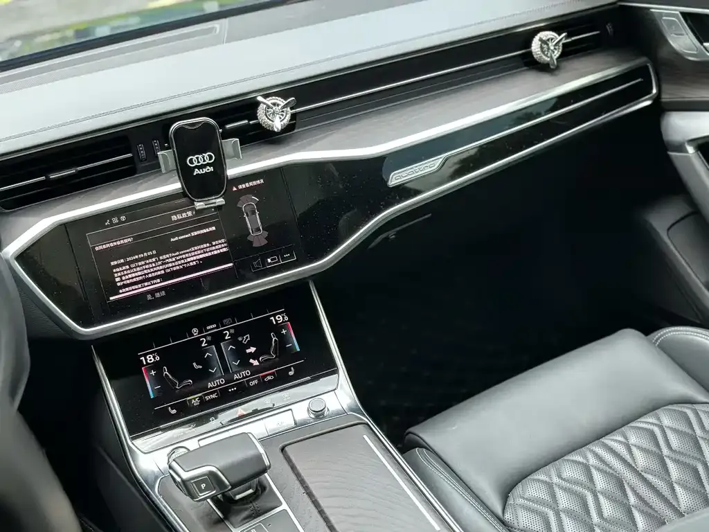 Audi A6L — фото 2