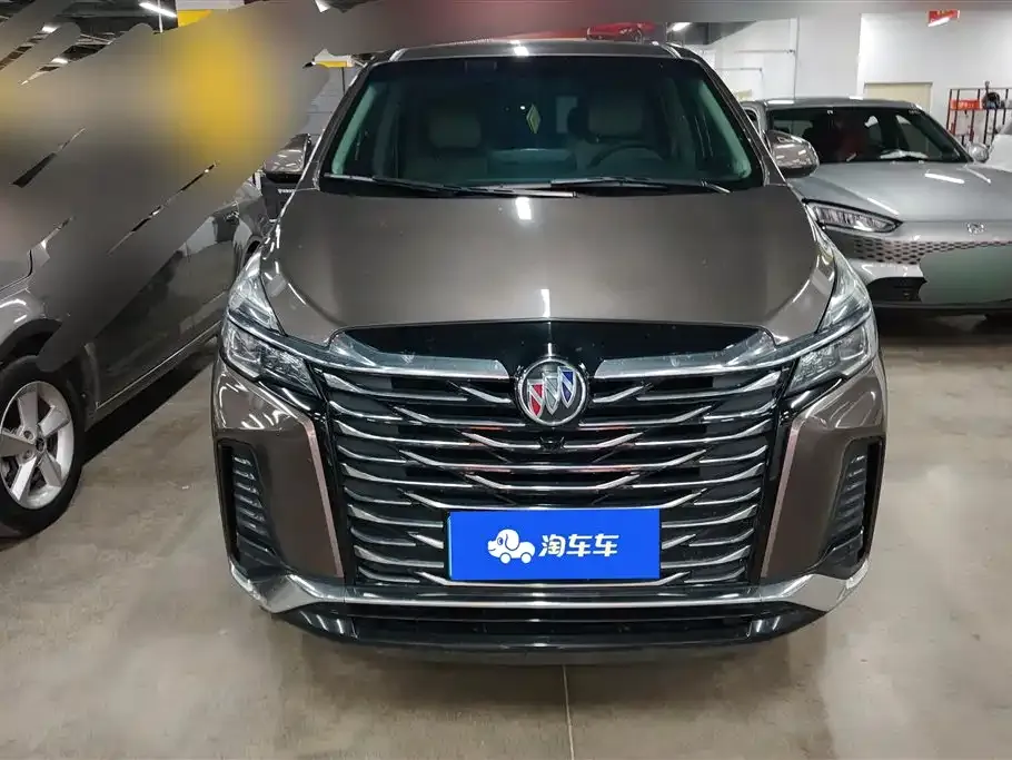 Buick GL8 2023 из CN, фото 3