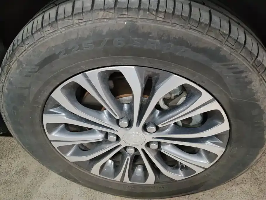 Buick GL8 2023 из CN, фото 9