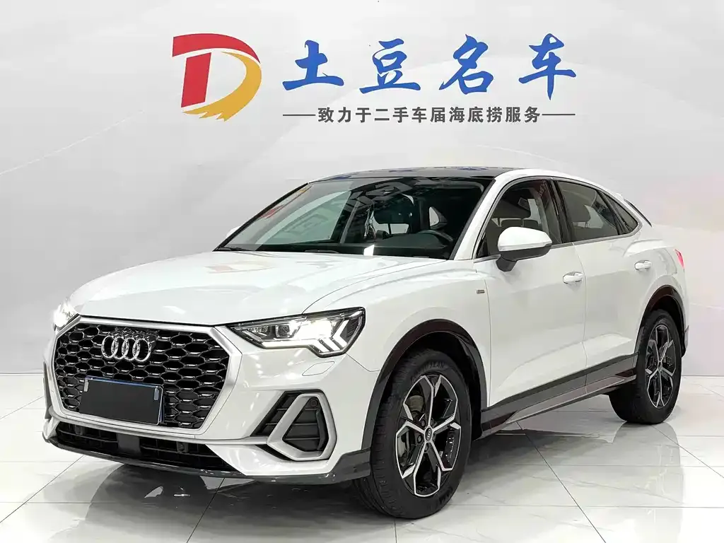 Audi Q3 Sportback — фото 1