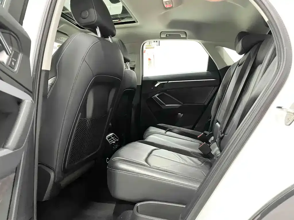 Audi Q3 Sportback — фото 4