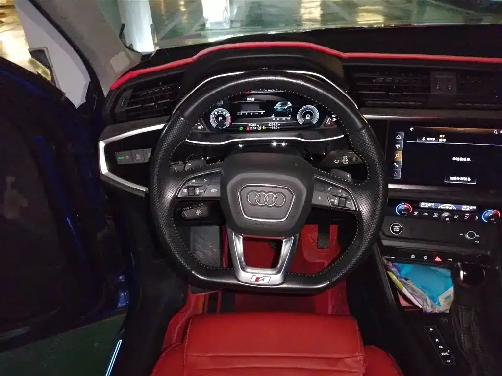 Audi Q3 Sportback — фото 6