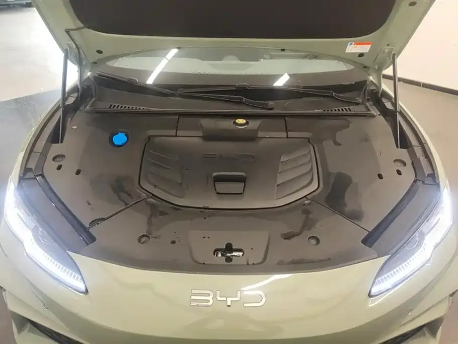 BYD Seal 06GT — фото 8