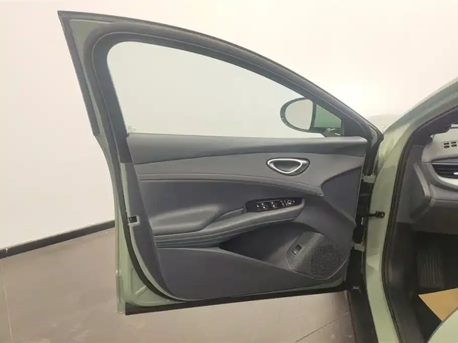 BYD Seal 06GT — фото 9