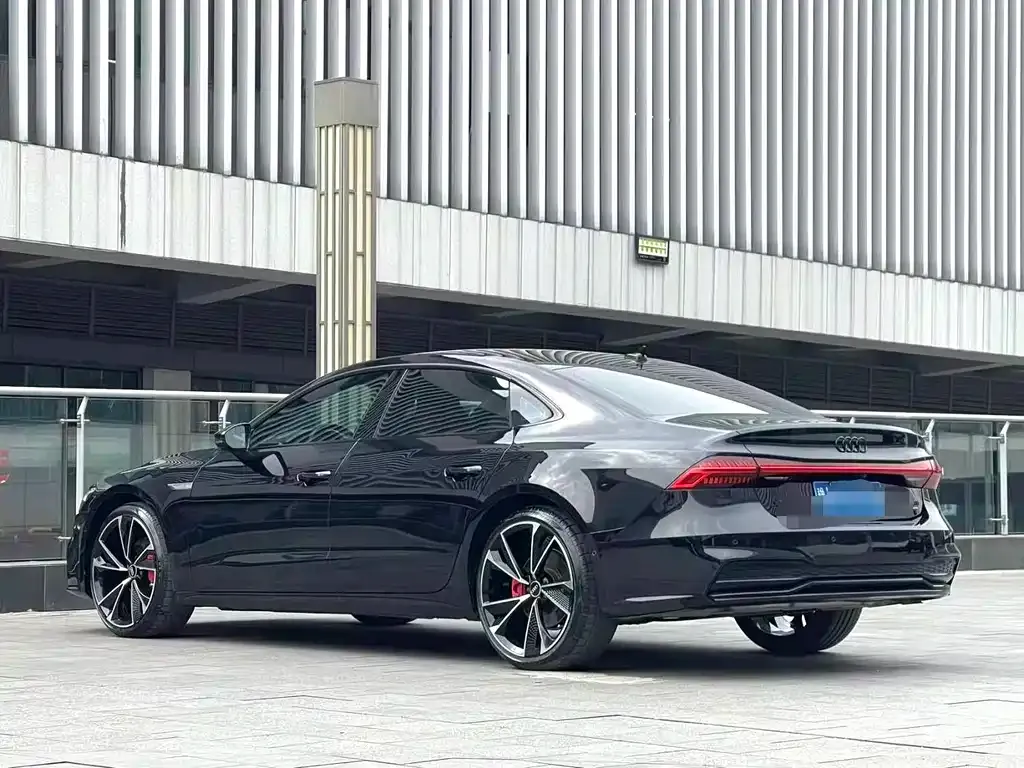 Audi A7L — фото 4