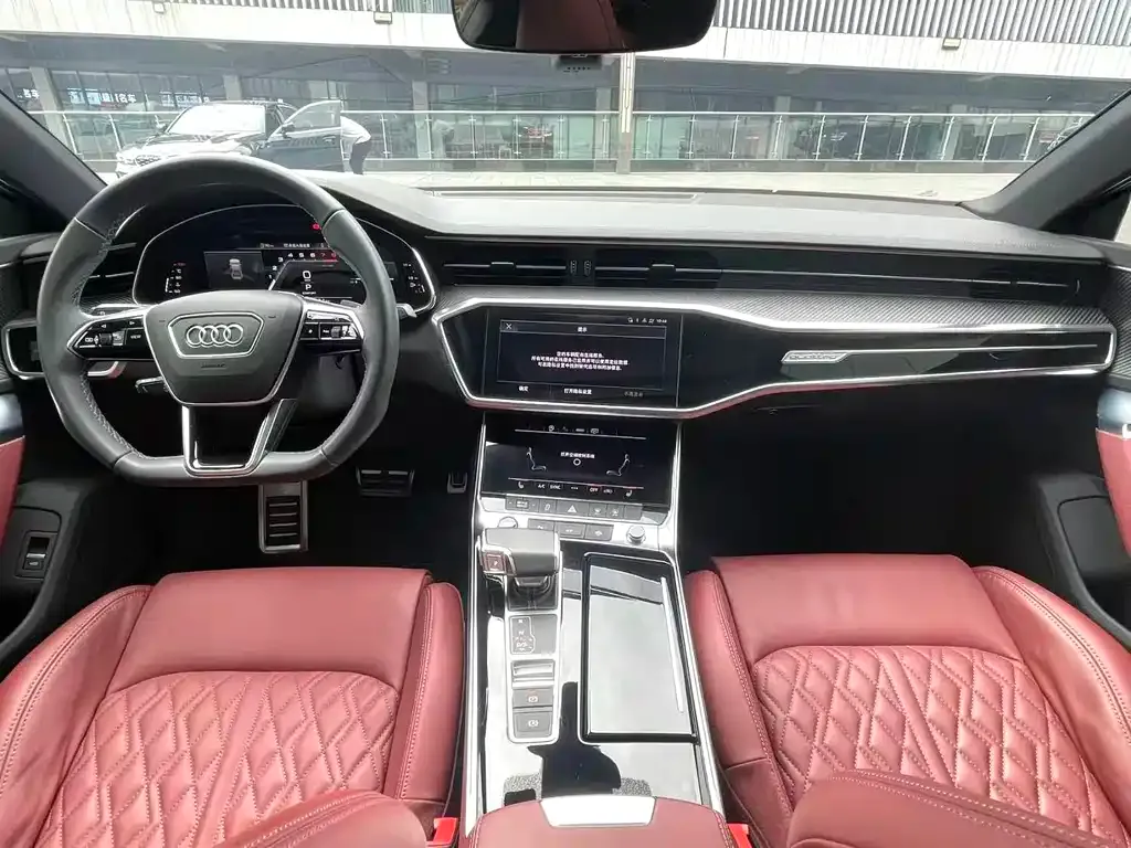 Audi A7L — фото 7