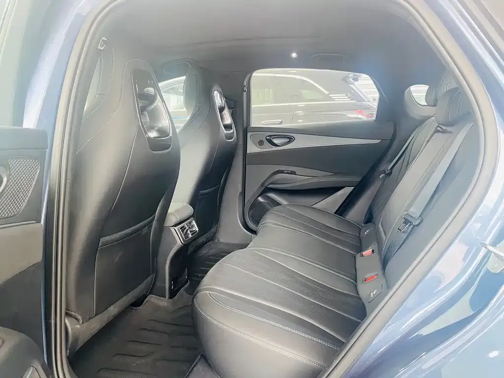 BYD Seal 06 — фото 10