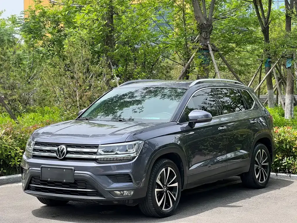 Volkswagen Tharu