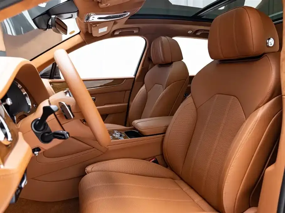 Bentley Bentayga — фото 2