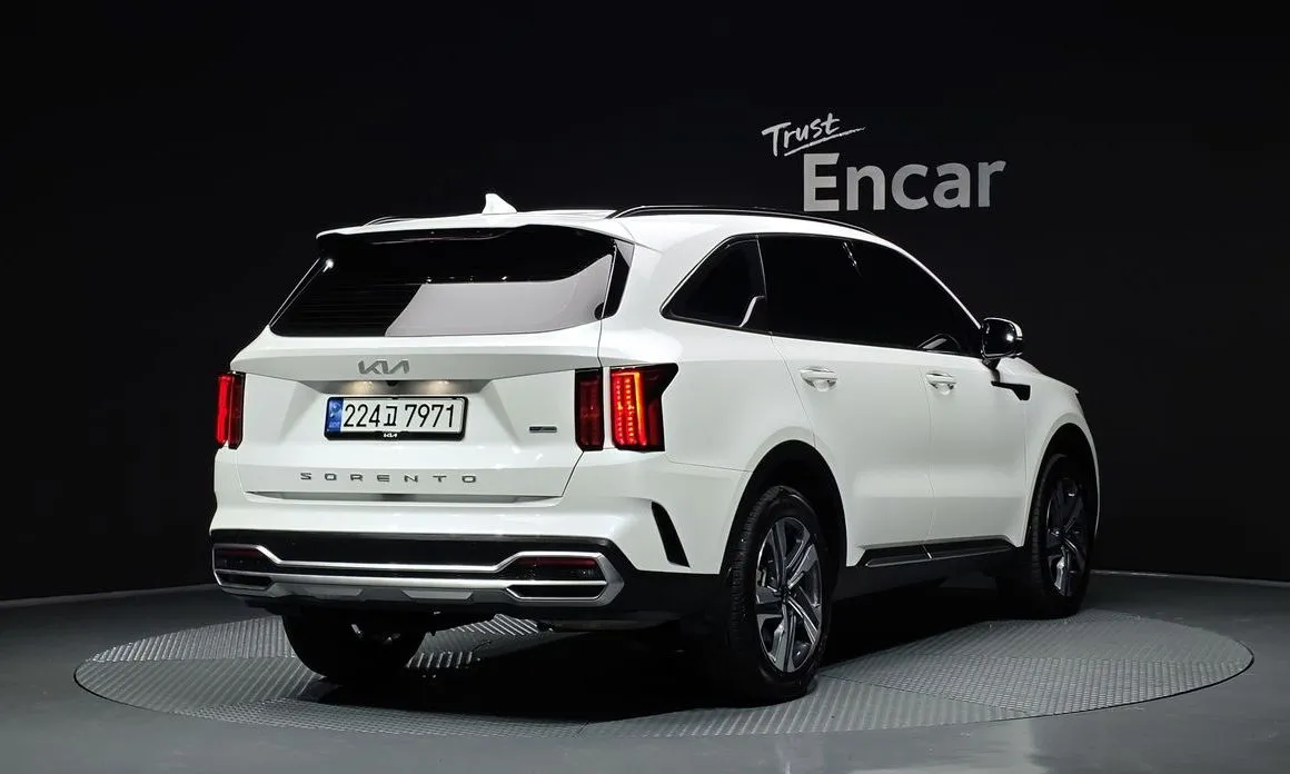 Kia Sorento — фото 4