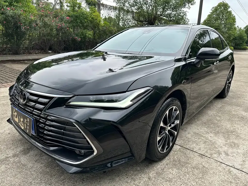 Toyota Avalon — фото 10