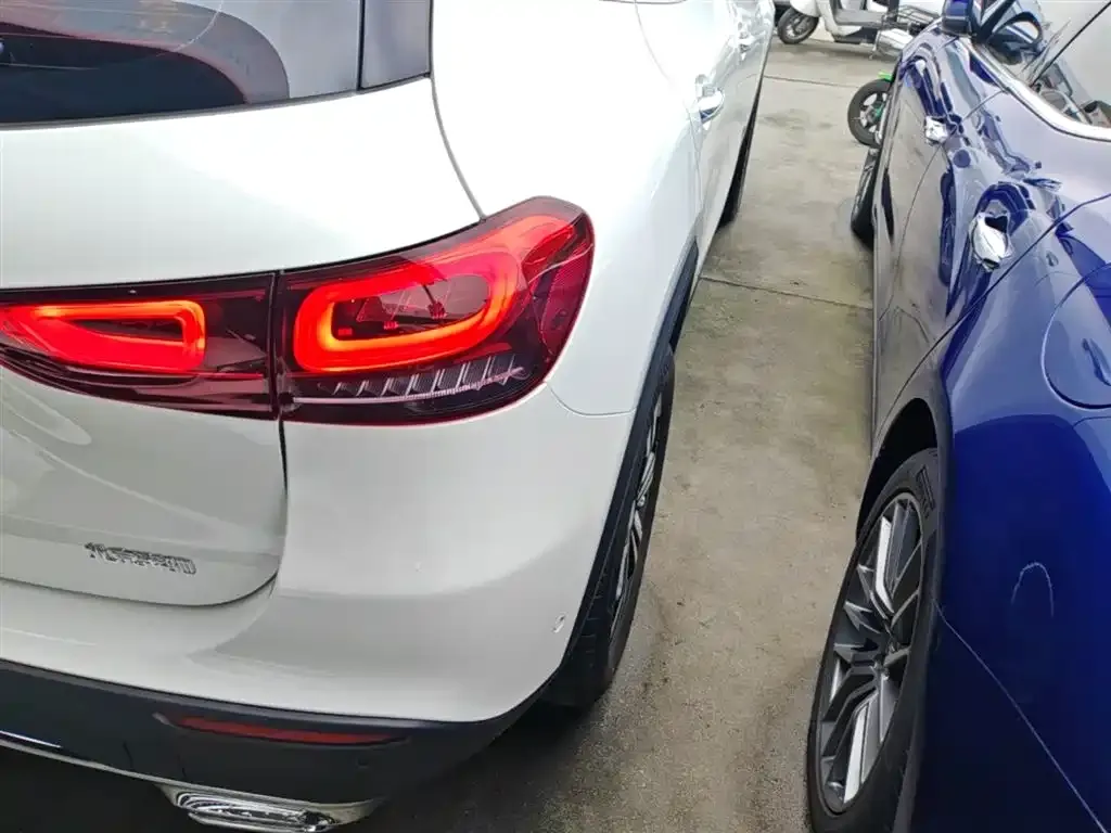Mercedes-Benz GLA — фото 4