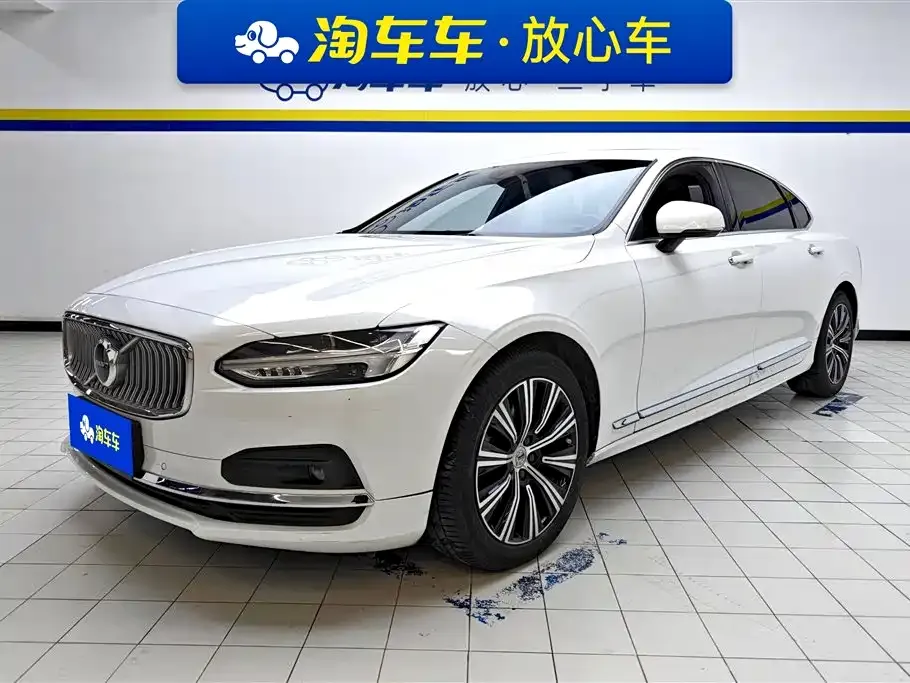 Volvo S90 — фото 1