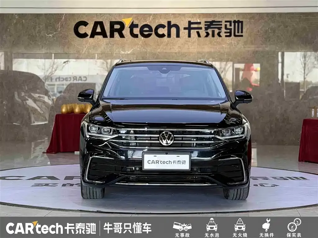 Volkswagen Tiguan L — фото 2