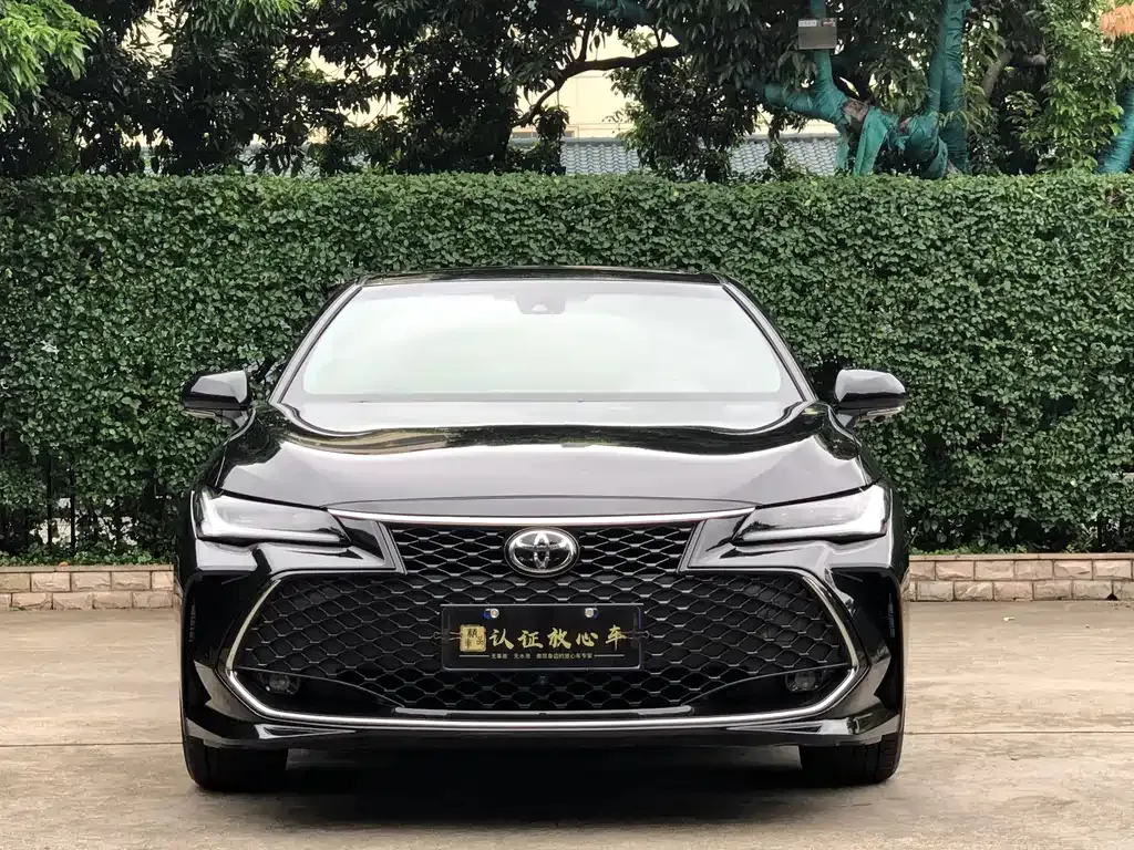 Toyota Avalon — фото 8