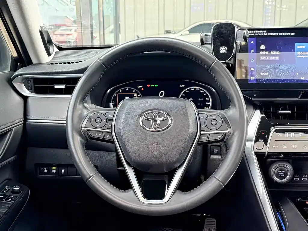 Toyota Venza — фото 10