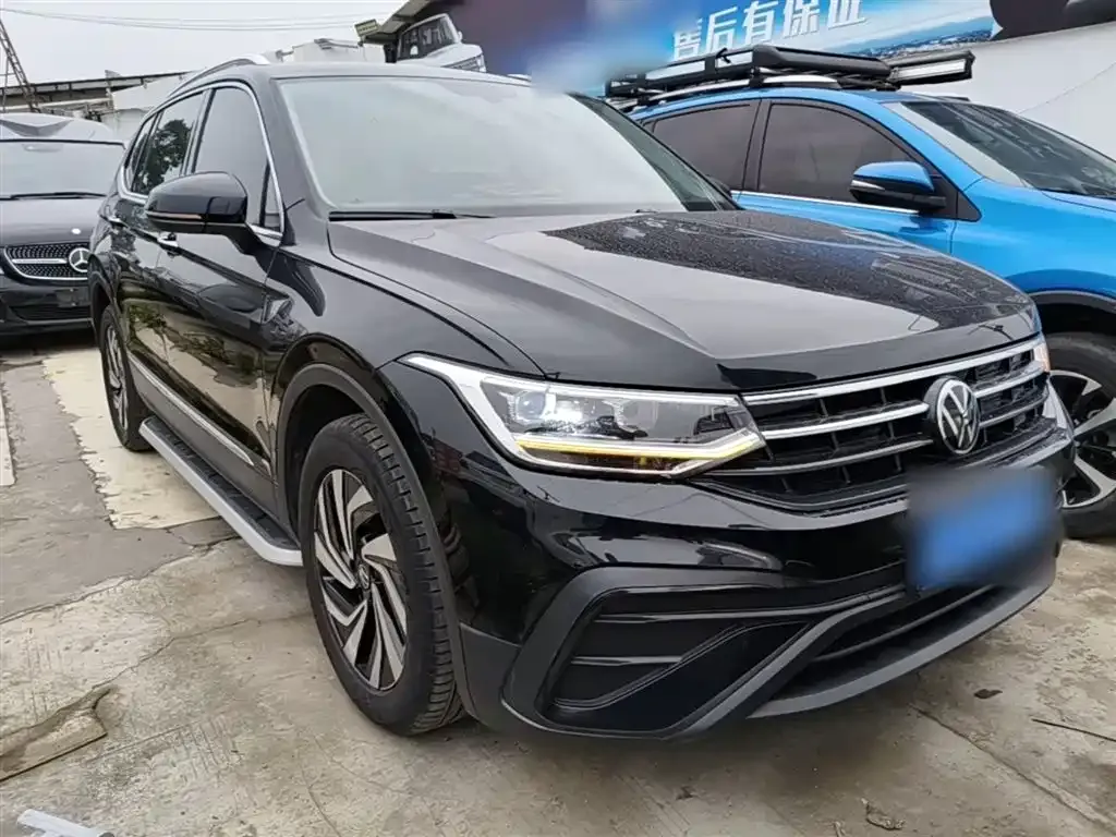 Volkswagen Tiguan L — фото 3