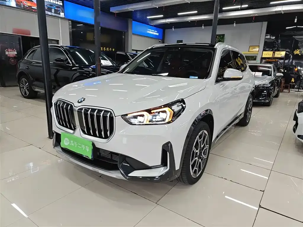 BMW X1 — фото 7