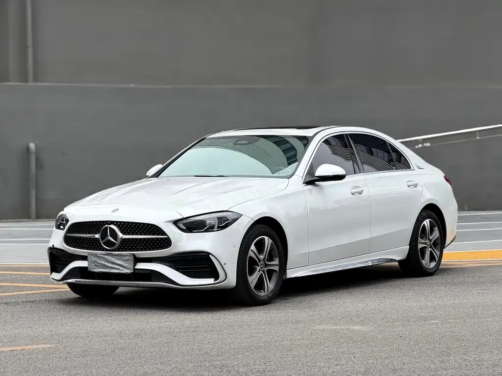 Mercedes-Benz C-Class — фото 1