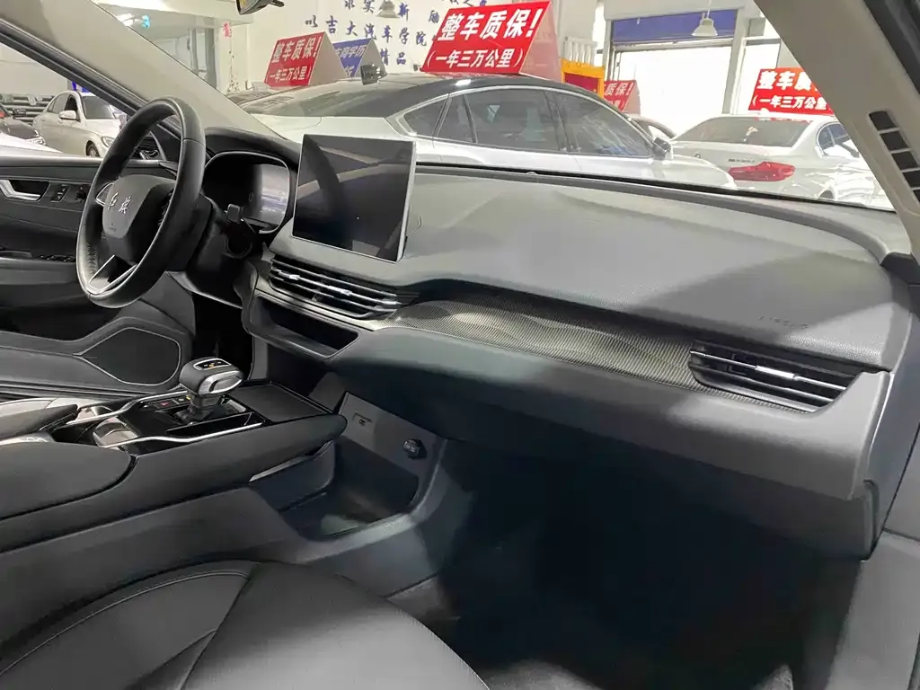 Hongqi E-QM5 2023 из CN, фото 2