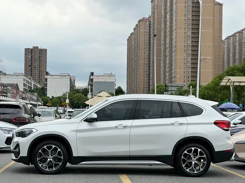 BMW X1 — фото 4