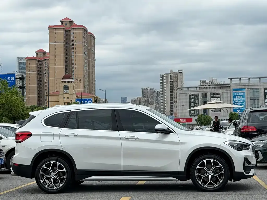 BMW X1 — фото 2