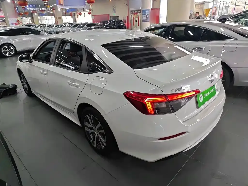 Honda Civic — фото 8