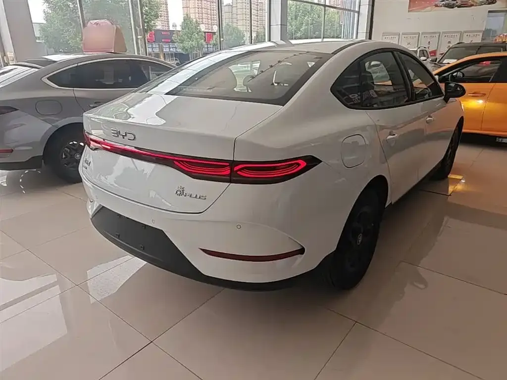 BYD Qin PLUS — фото 10
