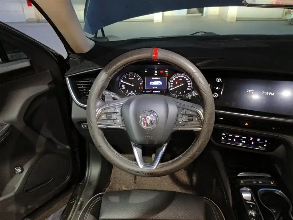 Buick Envision Plus — фото 5